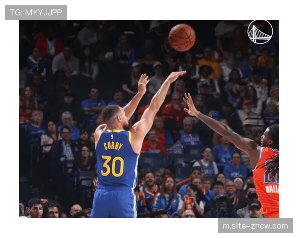 雄鹿三分雨浇灭雷霆 团队篮球诠释无核制胜之道