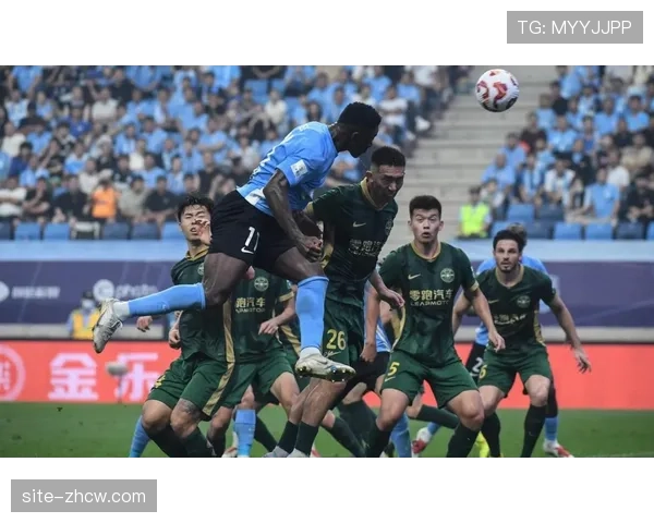 武汉三镇股改成功资金压力缓解 墨西哥主帅莫拉亟待磨合